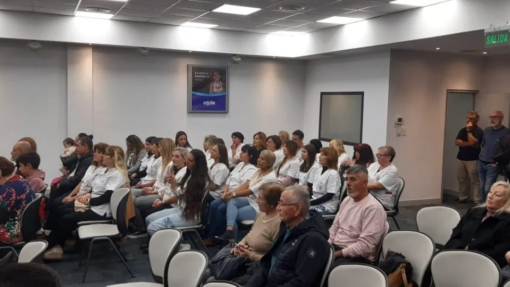 Fundación OSDE entregó diplomas a los egresados del 96° Curso de Asistentes en el Arte de Cuidar